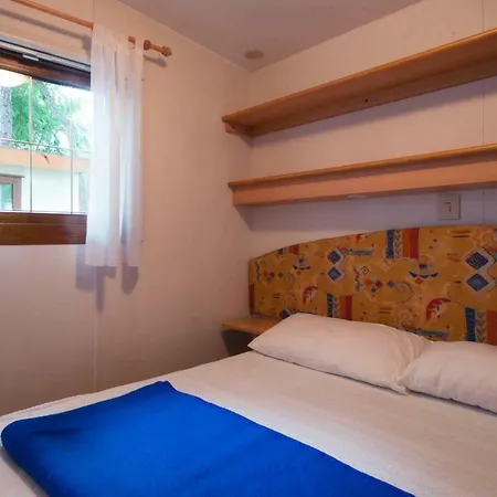 مكان تخييم Village 4*